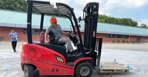 鎮(zhèn)江原軾舉辦“叉車技能競賽”活動